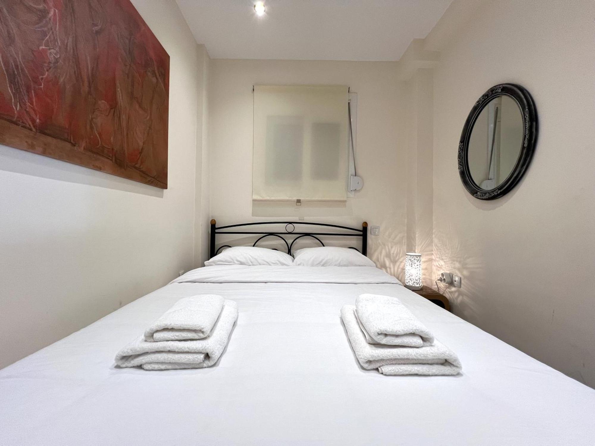 Historic Center Getaway 10'Walk To Acropolis Hill Apartment Athens Ngoại thất bức ảnh