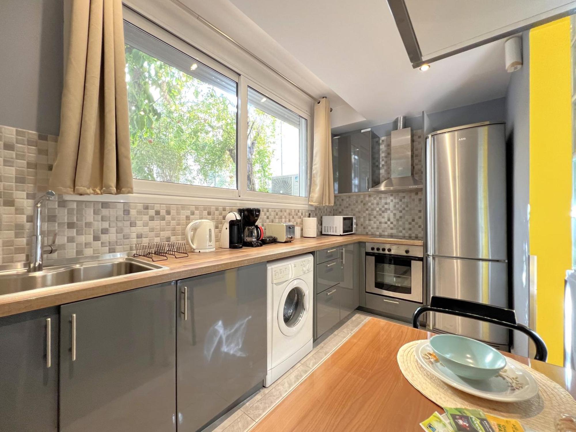 Historic Center Getaway 10'Walk To Acropolis Hill Apartment Athens Ngoại thất bức ảnh